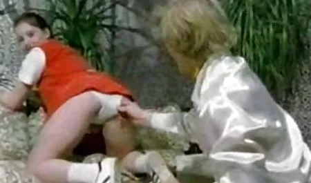 Büyük memeler göğüsler olgun genç sex izle Kittys