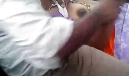 Koca götlü Asyalı sex izle olgun sürtük yastık üzerinde son derece azgın bends