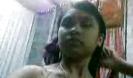 İki sex izle olgun kadın sıcak sarışınlar kalın Avustralyalı bir horoz yiyor