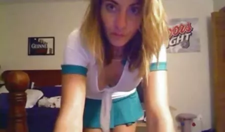 Seksi olgun erotik sex Jane tüylü kedi ovuşturarak