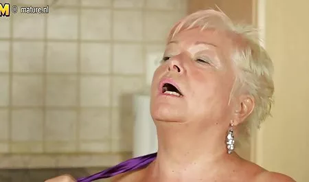 9 Clip NR mature mom seks