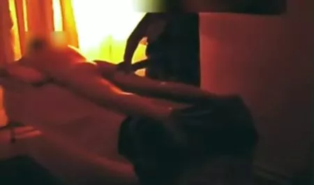 Tüm diz mature old seks verilmesi göğüsler ile ilgili